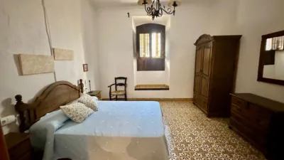 Rustic house on Andrade Navarrete Street photo 21