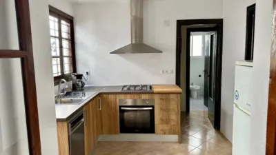 Rustic house on Andrade Navarrete Street photo 25