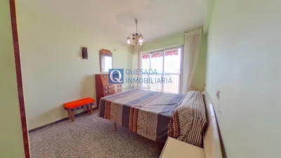 Apartment on Avenida González Vicen photo 14