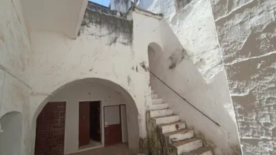 House in the Town Centre photo 3