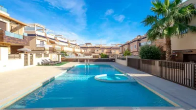 Casa adosada en venta en Avinguda de Colón, Torre de la Horadada (Pilar de la Horadada) de 429.000 €