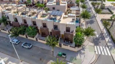Casa adosada en venta en Avinguda de Colón, Torre de la Horadada (Pilar de la Horadada) de 429.000 €