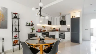 Casa adosada en venta en Avinguda de Colón, Torre de la Horadada (Pilar de la Horadada) de 429.000 €