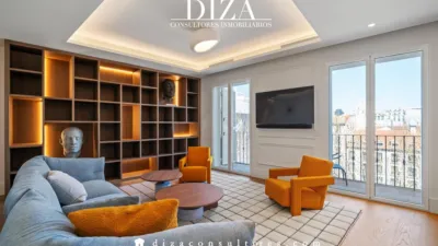 Piso en alquiler en Plaza de Santa Ana - Imagen 3