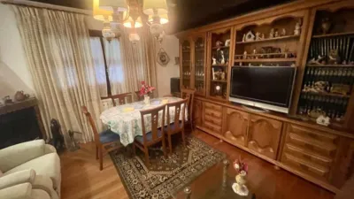 Chalet en venta en Calle de Eguzkiza, Lapitze-Belaskoenea-Olaberria-Meaka (Irun) de 700.000 €
