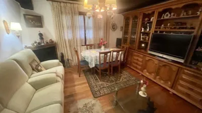 Chalet en venta en Calle de Eguzkiza, Lapitze-Belaskoenea-Olaberria-Meaka (Irun) de 700.000 €
