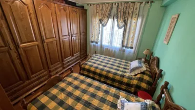 Chalet en venta en Calle de Eguzkiza, Lapitze-Belaskoenea-Olaberria-Meaka (Irun) de 700.000 €