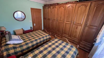 Chalet en venta en Calle de Eguzkiza, Lapitze-Belaskoenea-Olaberria-Meaka (Irun) de 700.000 €