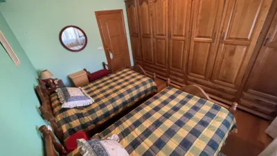 Chalet en venta en Calle de Eguzkiza, Lapitze-Belaskoenea-Olaberria-Meaka (Irun) de 700.000 €