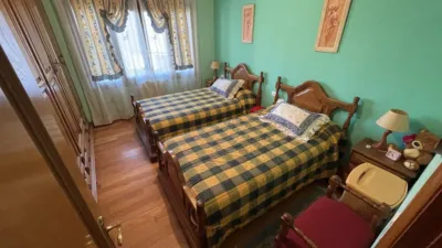 Chalet en venta en Calle de Eguzkiza, Lapitze-Belaskoenea-Olaberria-Meaka (Irun) de 700.000 €