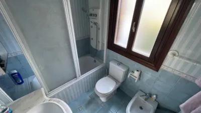 Chalet en venta en Calle de Eguzkiza, Lapitze-Belaskoenea-Olaberria-Meaka (Irun) de 700.000 €