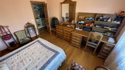Chalet en venta en Calle de Eguzkiza, Lapitze-Belaskoenea-Olaberria-Meaka (Irun) de 700.000 €