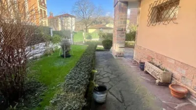 Chalet en venta en Calle de Eguzkiza, Lapitze-Belaskoenea-Olaberria-Meaka (Irun) de 700.000 €