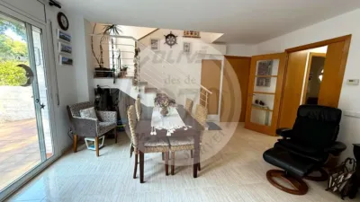 Chalet en Avinguda de Verona Terol photo 7