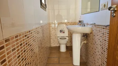 Casa adosada en venta en Calle Sin Salida, Trescasas de 195.000 €