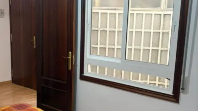 Piso en alquiler en Calle del Alcalde Vázquez Varela, Praza España-Zona Corte Inglés (Distrito Casco Urbano. Vigo) de 850 €<span>/mes</span>