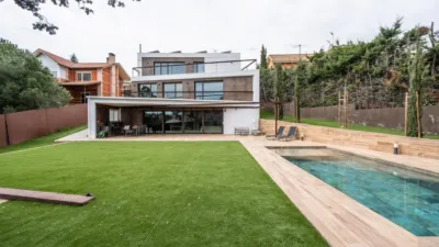 Chalet en venta en El Peñalar - Arroyo de Trofas - Montealegre, Los Peñascales (Torrelodones) de 1.717.000 €