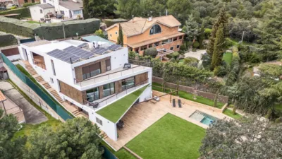 Chalet en venta en El Peñalar - Arroyo de Trofas - Montealegre, Los Peñascales (Torrelodones) de 1.717.000 €