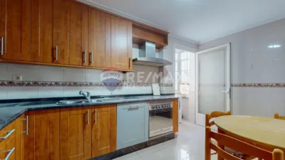 Piso en venta en Calle Vía Norte, 20, Fátima-Travesía de Vigo-San Xoán (Distrito Casco Urbano. Vigo) de 520.000 €