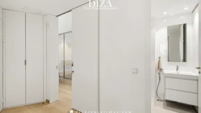 Apartment on Calle de José Ortega y Gasset photo 40