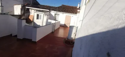 Casa en venta en Arroyomolinos de Leon, Arroyomolinos de León de 87.500 €