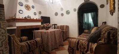 Casa en venta en Arroyomolinos de Leon, Arroyomolinos de León de 87.500 €