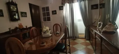 Casa en venta en Arroyomolinos de Leon, Arroyomolinos de León de 87.500 €