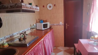 Casa en venta en Arroyomolinos de Leon, Arroyomolinos de León de 87.500 €