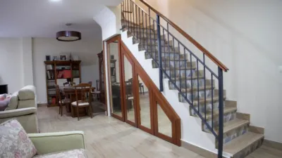 Terraced house on Eugenia de Montijo Street photo 12