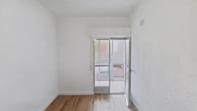 Piso en alquiler en Palomeras Bajas - Imagen 2