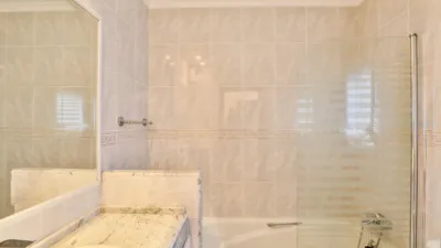 Apartment on Calle de la Alta de Gracia photo 29