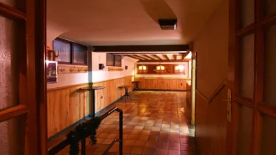 Shop on Calle de Rocío Durcal photo 8