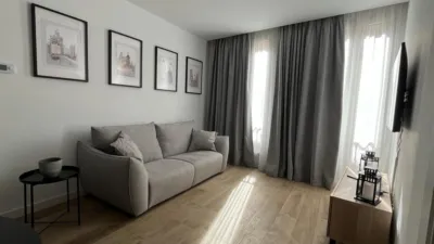 Apartamento en alquiler en Calle del Marqués de Santa Ana - Imagen 2