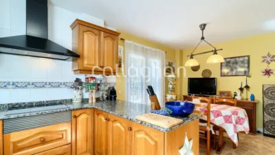 Chalet on Carrer 232 photo 23