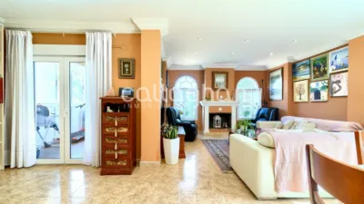 Chalet on Carrer 232 photo 5