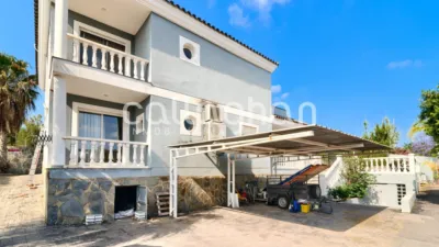 Chalet on Carrer Pi Blanc photo 48