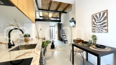 Loft en alquiler en Calle de Molina, Montolivet (Distrito Quatre Carreres. València Capital) de 1.100 €<span>/mes</span>