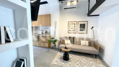 Loft en alquiler en Calle de Molina, Montolivet (Distrito Quatre Carreres. València Capital) de 1.100 €<span>/mes</span>