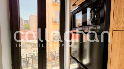 Loft en alquiler en Calle de Molina, Montolivet (Distrito Quatre Carreres. València Capital) de 1.300 €<span>/mes</span>