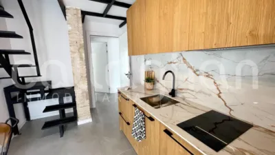 Loft en alquiler en Calle de Molina, Montolivet (Distrito Quatre Carreres. València Capital) de 1.300 €<span>/mes</span>