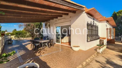 Chalet on Carrer Vent de Xaloc photo 39