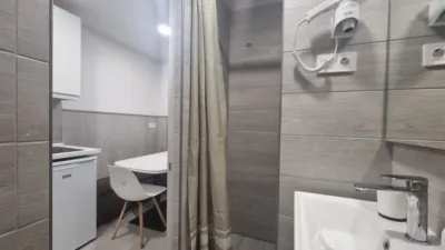 Apartment on San Pascual Street photo 9