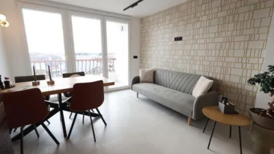 Apartment in Plaza de Campoamor photo 3