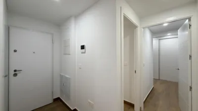 Apartment on Calle de la Loma photo 4