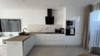 Chalet en venta en Calle de Vicente Alexandrev - Vista 2