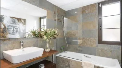 Apartment on Carrer Lisboa photo 12
