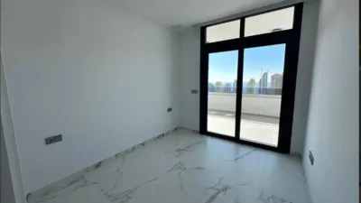 Duplex penthouse on Calle Presidente Adolfo Suarez photo 14