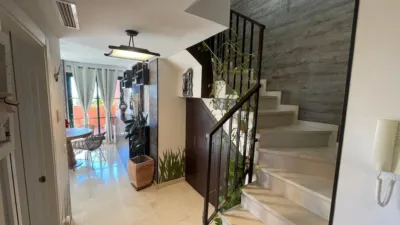 Penthouse on Carrer Viena photo 6