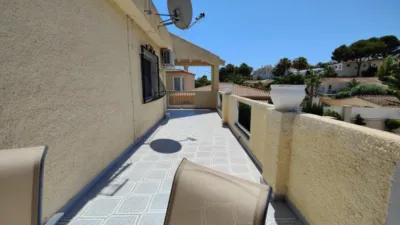 Chalet en Carrer de Turmalina photo 8