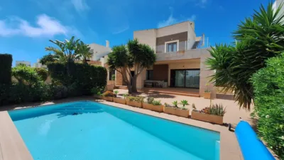 Chalet on Calle Argonauta photo 2